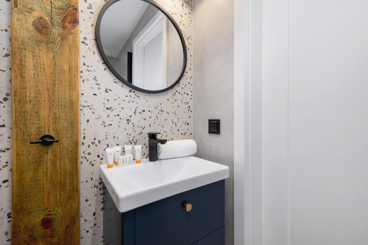 Cosy Apartments Kosciuszki Near The Main Train Station By Noclegi Renters Katowice Bagian luar foto