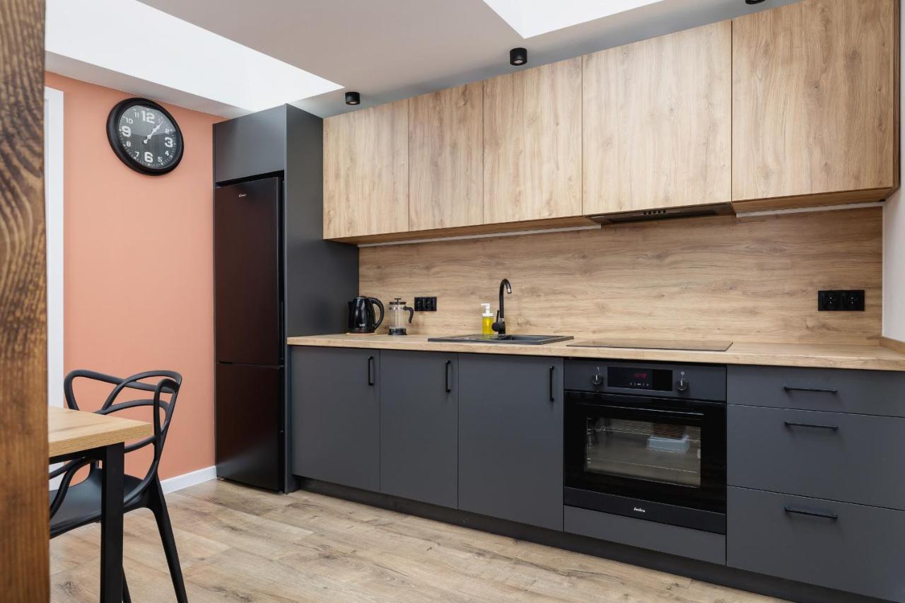 Cosy Apartments Kosciuszki Near The Main Train Station By Noclegi Renters Katowice Bagian luar foto