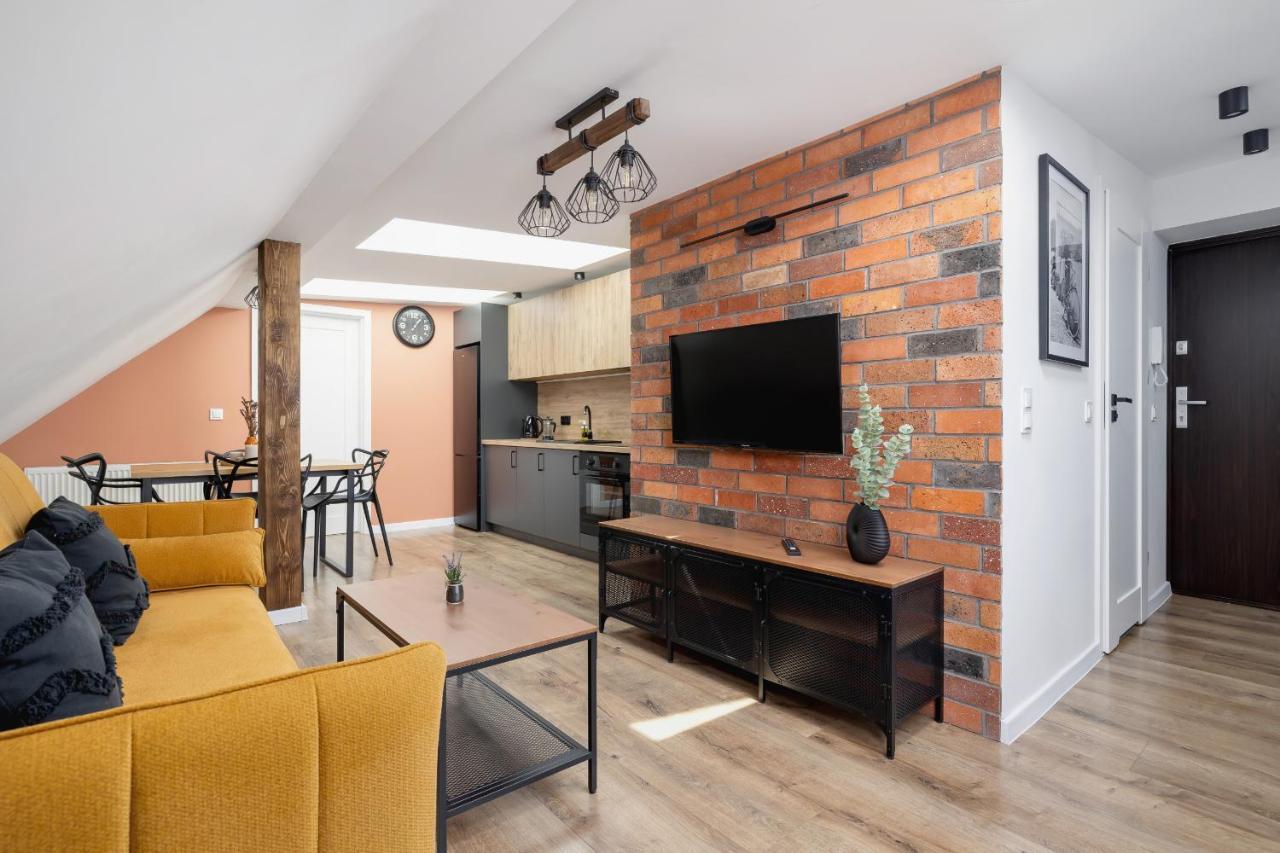 Cosy Apartments Kosciuszki Near The Main Train Station By Noclegi Renters Katowice Bagian luar foto