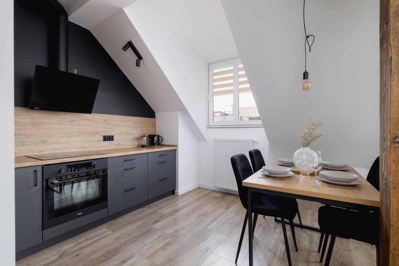 Cosy Apartments Kosciuszki Near The Main Train Station By Noclegi Renters Katowice Bagian luar foto