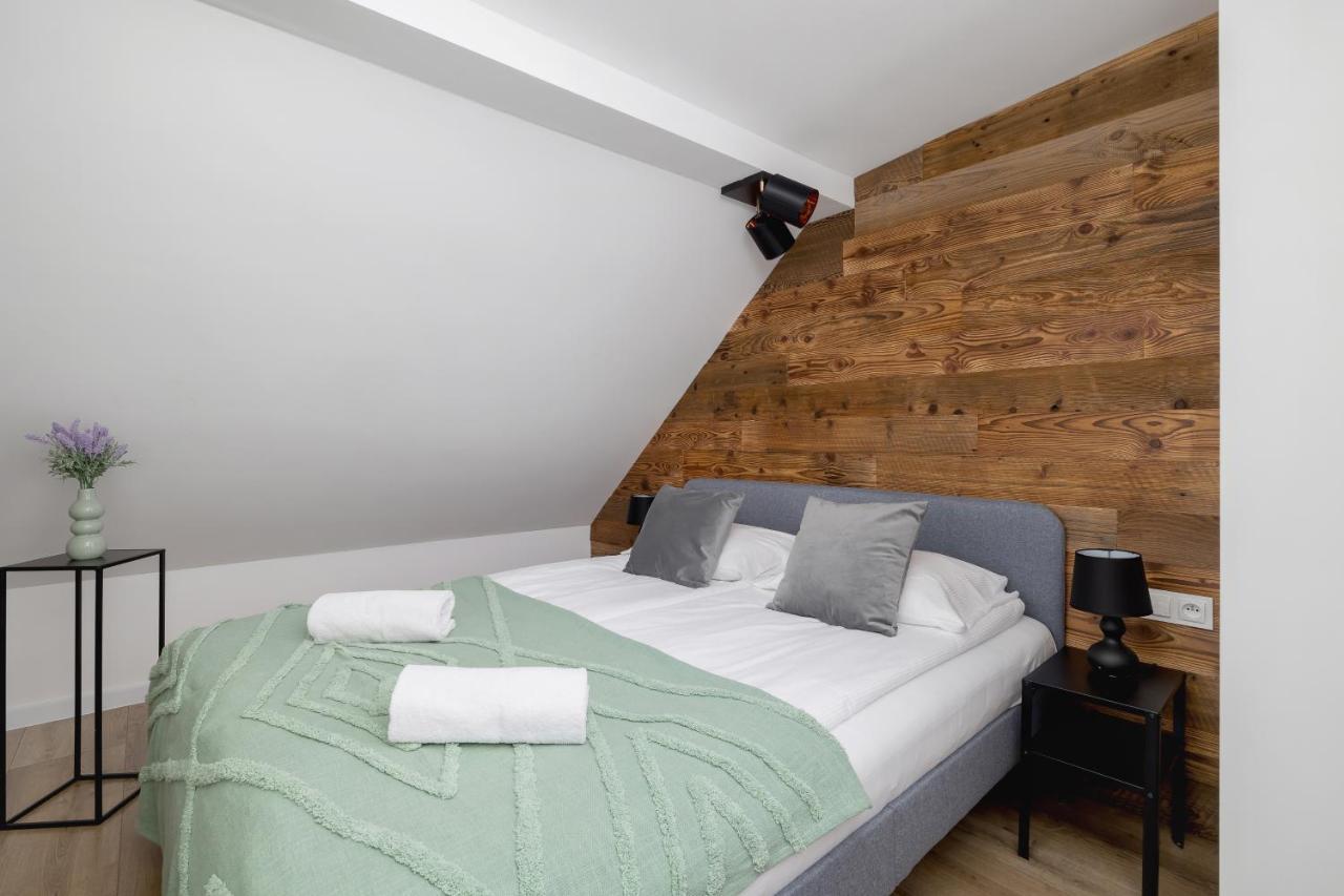 Cosy Apartments Kosciuszki Near The Main Train Station By Noclegi Renters Katowice Bagian luar foto