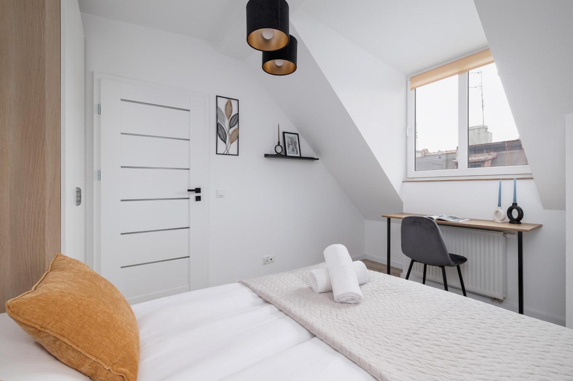 Cosy Apartments Kosciuszki Near The Main Train Station By Noclegi Renters Katowice Bagian luar foto