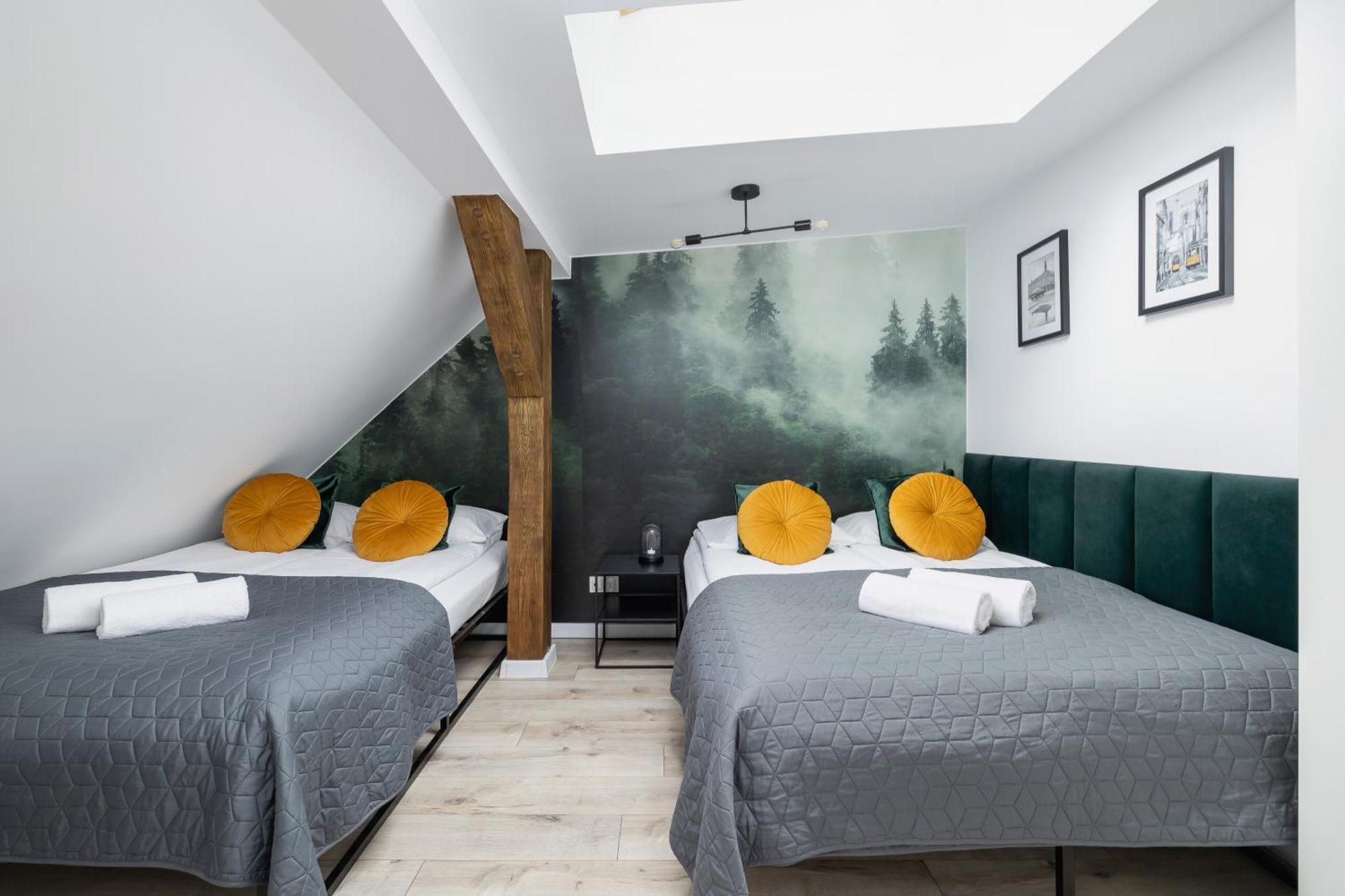 Cosy Apartments Kosciuszki Near The Main Train Station By Noclegi Renters Katowice Bagian luar foto
