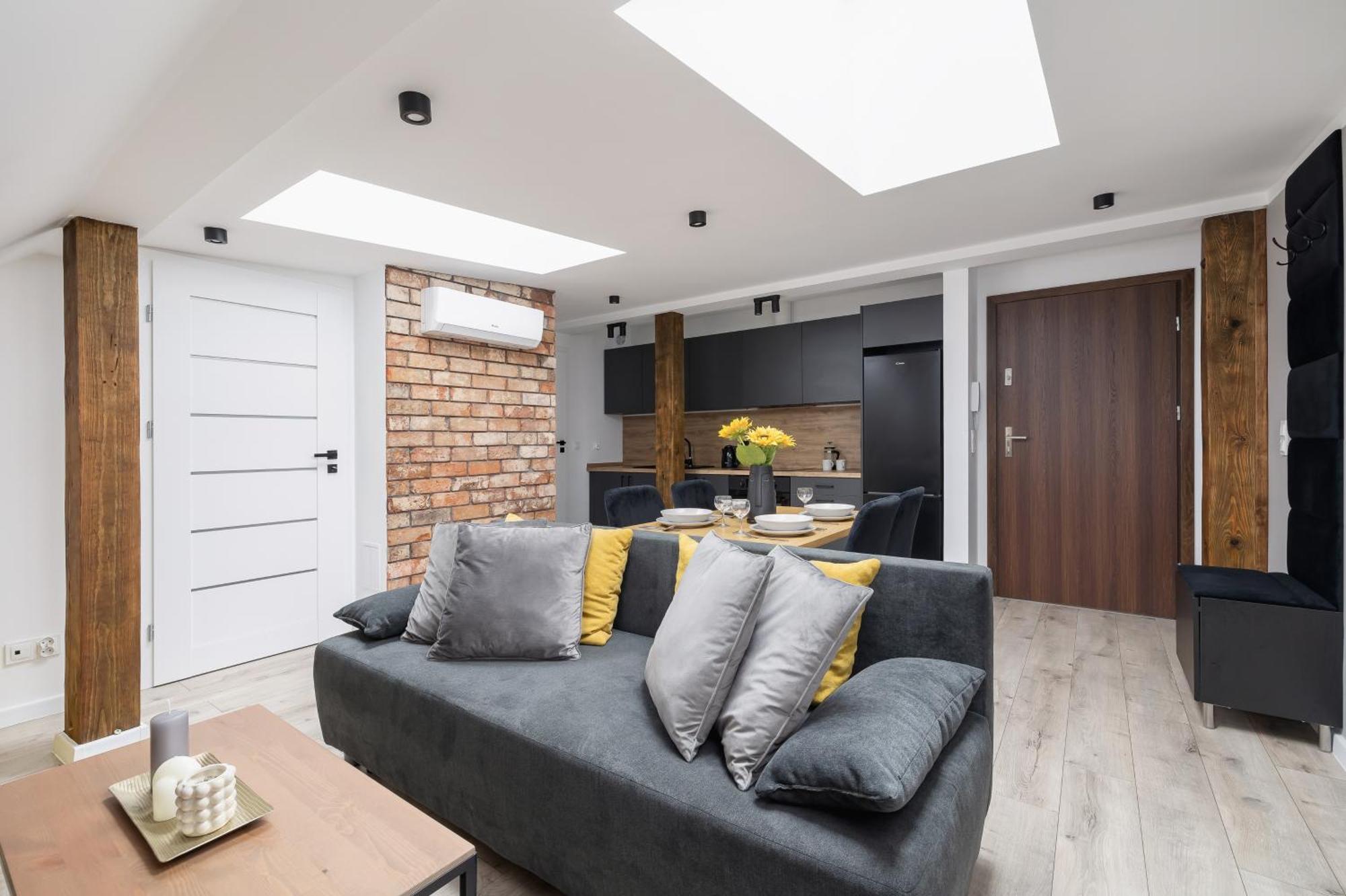 Cosy Apartments Kosciuszki Near The Main Train Station By Noclegi Renters Katowice Bagian luar foto