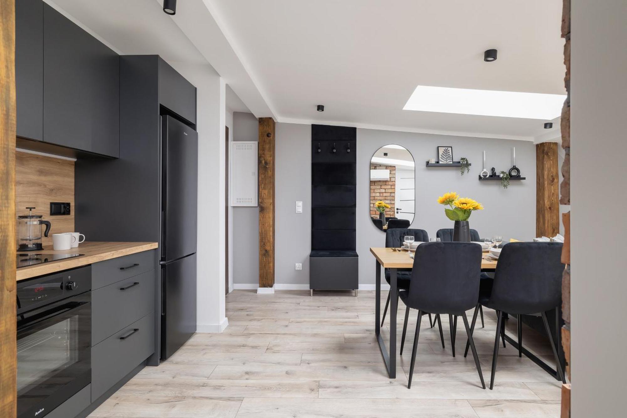 Cosy Apartments Kosciuszki Near The Main Train Station By Noclegi Renters Katowice Bagian luar foto