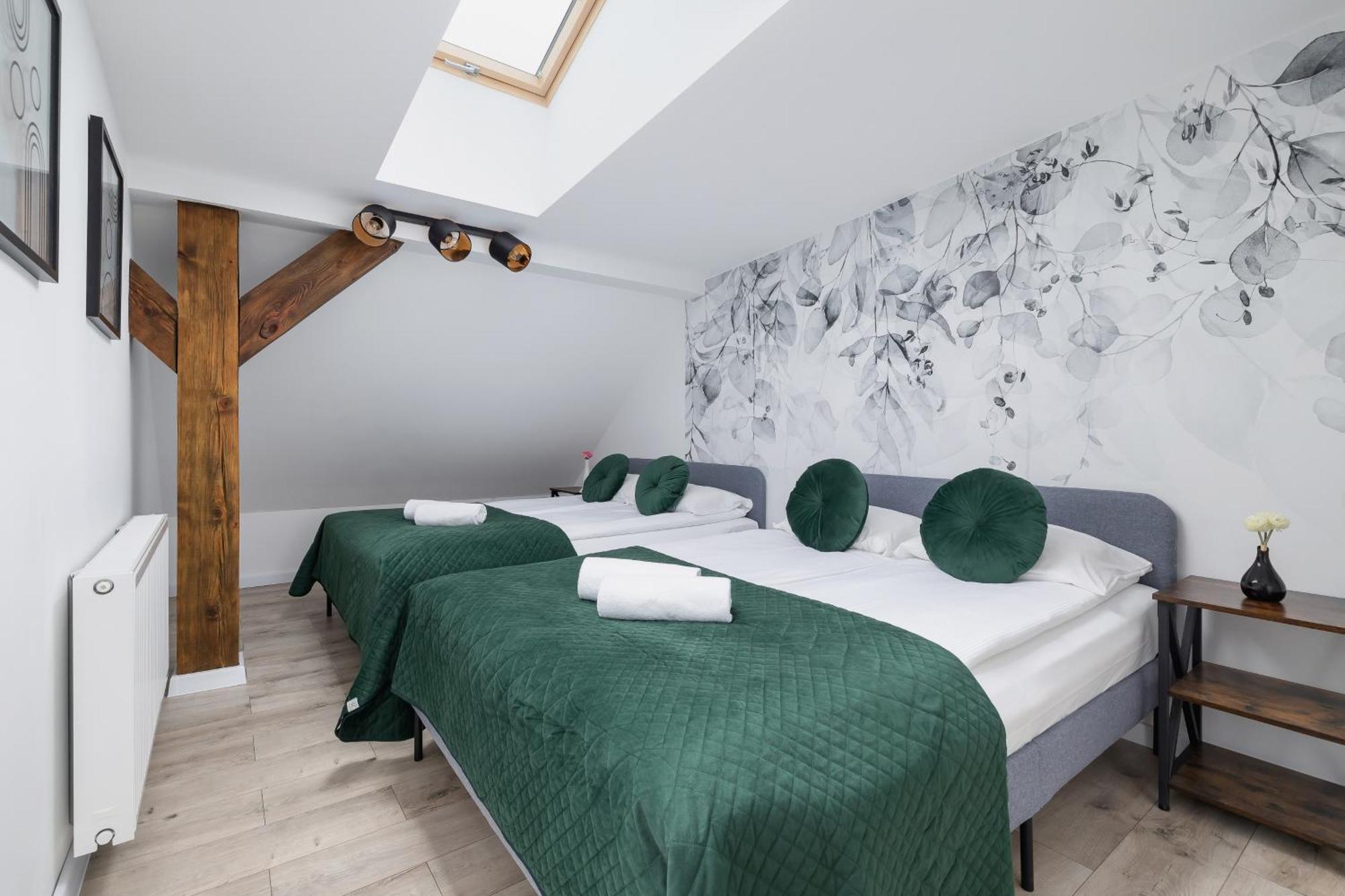 Cosy Apartments Kosciuszki Near The Main Train Station By Noclegi Renters Katowice Bagian luar foto